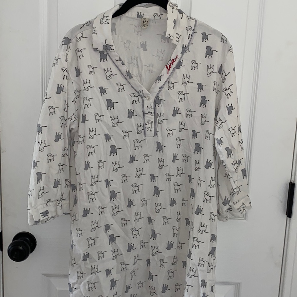 Ed Love large sleep shirt dogs